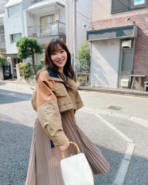 Rino Sashihara Instagram - 急に暑くて、春先アウターの出番ナシ！！夜寒い！冬物片付けられず！！！！