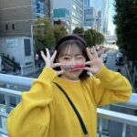 Rino Sashihara Instagram - クリスマスや年末が近づくとカラコンがたくさん動くので大切な予定があるのかな〜。そしてそんな日に選んでもらえて嬉しいな〜なんて思ってます☺️ カラコン・デートトパーズ リップ・パピーレッド アイシャドウ・イノセントピーチ チーク・シェルピンク