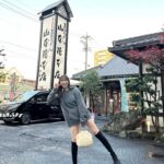 Rino Sashihara Instagram - 奈子 @75_yabuki が撮ってくれたよ〜 久々の味噌煮込みうどん美味しかった。。