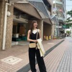 Rino Sashihara Instagram - 月島でランチしてきたよ〜！ 食べたのはジャンポケおたけさんのお店「竹の子」さん🏃‍♀️美味しすぎて！また行きたいです🏃 2、3枚目はエモアプリで撮ってもらいました。（3枚目のバッグの質感が可愛いので見て欲しい😂） 明日カラコン新色発売なのでちゃんとした画像載せたかったのにいまいちわかりやすい写真が撮れず😭明日リベンジします！
