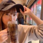 Rino Sashihara Instagram - 最近は飲むときはコークハイです！ #そんなことよりカラコンはデートトパーズ #プロデュースしてるカラコン #何飲んでるかとかじゃなくて #カラコン宣伝 #一番ナチュラルなのはデートトパーズ #物足りなければストロベリークォーツ #ゴリゴリ宣伝 #爆売れ