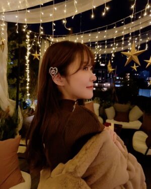Rino Sashihara Instagram - #herlipto
今回も可愛かった🎄
ワンピースたくさんつけちゃいました！着るの楽しみ。個人的には写真でも着てるトップスがとっても便利で好き！エコファーコートもかわいい！