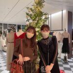 Rino Sashihara Instagram - #herlipto 今回も可愛かった🎄 ワンピースたくさんつけちゃいました！着るの楽しみ。個人的には写真でも着てるトップスがとっても便利で好き！エコファーコートもかわいい！