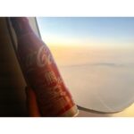 Rino Sashihara Instagram - 笑顔っていいなあ﻿ みんなを幸せにするもんね﻿ ありがとう、熊本。 ありがとう、夕陽。 ﻿ ありがとう、今日の空。﻿ 明日からの私のビタミン。﻿ ﻿ （訳 熊本でかっこいいコーラ買いました。）﻿ ﻿ #ポエマー ﻿ #ポエム ﻿ #詩﻿ #指原先生