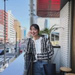 Rio Uchida Instagram - 少し前に一分咲きの桜を見に行った時の🌸 今ちょうど満開かな？ outer: @clane_official T-shirt: @uniqlo_jp denim: @clane_official bag: @therow boots: @maisonmargiela