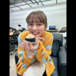 Rio Uchida Instagram - #おっさんずラブリターンズ 応援してくださった皆様ありがとうございました！ 終わってしまったーー！さみしいー！ でもとにかく！ 大好きなおっさんずチームの中で、再び荒井ちずとして生きれたことがめちゃくちゃ幸せでした。私は短い時間だったけど…おっさんずの現場は本当に楽しかった🥹❤️ 頑張り屋で弱音を吐かないちずに、どうか幸せになって欲しいー！っってずっと願っていたけど…ちずの周りにはあたたかくて愉快な家族と仲間がいて。だからもう大丈夫！ 幸せはここにあったんだねって今は安心しています(笑) みんなが笑って幸せに過ごせるのが一番。 愛も家族もいろんな形がある。 春田牧くんこれからもずっと仲良くね✌️ We are family!! また会える日まで♡ わんだほうっ！ #おっさんずラブ　#公安ずラブ #家族写真　　 #集合写真はポスター見比べてね