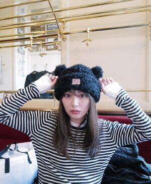Rio Uchida Instagram - この冬雪山用にくまさん帽買ったんだけど
全然雪山行かなかったから表参道でつけたのでした🖐️

今日東京雪予報⛄注意！

#🐻　#☃️