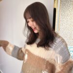 Rio Uchida Instagram - 久しぶりに外の空気を吸った⭐️ 年末年始も体調悪くずーっとお家にいたので 少しずつ体力を付けていきます💪 写真は髪のメンテナンスしてもらった時の。 透明感あるブラウンをオーダーしたよ🩵 ニットは @f_lagstuf_f メンズだよ！