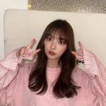 Rio Uchida Instagram – 前髪カットした日。
後ろの髪は伸ばし中✌️珍しく巻いてみた🩷

アプリでフラッシュたくと盛れるって聞いて撮ったら
ハイライトが綺麗に写って本当につやつやに撮れた！