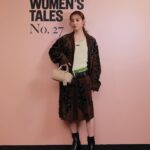 Rio Uchida Instagram – MIUMIU WOMEN’S TALES 

ミュウミュウのショートフィルムプロジェクト「MIU MIU WOMEN’S TALES」は女性をエンパワーする活動のひとつ。今回はタン・チュイムイ監督のショートフィルムを鑑賞させて頂きました。

昔から強く美しい女性に憧れます。
ファッションも私の心を強くしてくれる味方です。

ビンテージ風のセットアップのスカートをローウエストで履いてグリーンのアンダーウェアをチラ見せしてるのが新鮮でした🤎💚

#MiuMiu #MiuMiuWomensTales #PR