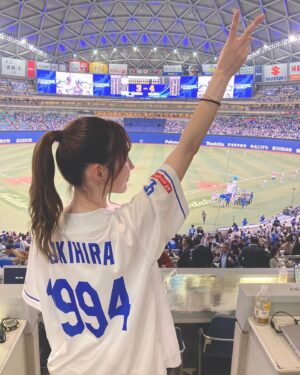 Risa Yukihira Instagram - 背番号は生まれ年の1994、ドアラと一緒です🐨💙💙
