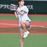 Risa Yukihira Instagram - 昨日は埼玉西武ライオンズさんで始球式させていただきました⚾️ 初めての経験！とっても緊張した…！ ふわふわボールだったので次はもっと投げれるように練習頑張ります🔥 ご声援くださった皆さんありがとうございました💙💙🦁 #西武ライオンズ#seibulions#聖心美容クリニック#聖心30周年感謝ナイター