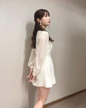 Risa Yukihira Instagram - 衣装❄️

one-piece @ambientofficial 
shoes @dianashoespress