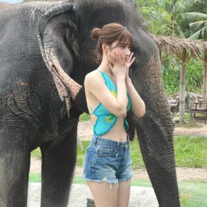 Risa Yukihira Instagram - 🐘🫧

#ヤングジャンプ