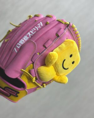 Risa Yukihira Instagram - プロスピグランプリ登場記念で
福岡ソフトバンクホークス戦の始球式させていただきました⚾️

2度目の始球式がこんなにすぐなんて、びっくりで、、光栄でした。
福岡の皆さん、ご声援くださった方、ありがとうございました！！

引き続きプロスピAよろしくお願いします🫶🏻

※グローブ可愛すぎないですか…？🥹

#プロスピa#鷹の祭典#sbhawks