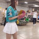 Risa Yukihira Instagram - プロスピグランプリ登場記念で 福岡ソフトバンクホークス戦の始球式させていただきました⚾️ 2度目の始球式がこんなにすぐなんて、びっくりで、、光栄でした。 福岡の皆さん、ご声援くださった方、ありがとうございました！！ 引き続きプロスピAよろしくお願いします🫶🏻 ※グローブ可愛すぎないですか…？🥹 #プロスピa#鷹の祭典#sbhawks