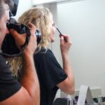 Rita Guedes Instagram - Nos bastidores para entrar em cena . Esse momento é sagrado , onde já começo a me encontrar com o meu personagem Behind the scenes getting ready to enter the scene. This moment is sacred, where I begin to meet my character #teatro #arte #amor #atriz #actress #brasil #cultura