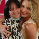 Rita Guedes Instagram - Minha sobrinha linda , Nina. Te 🩷 . @urghostisallisee