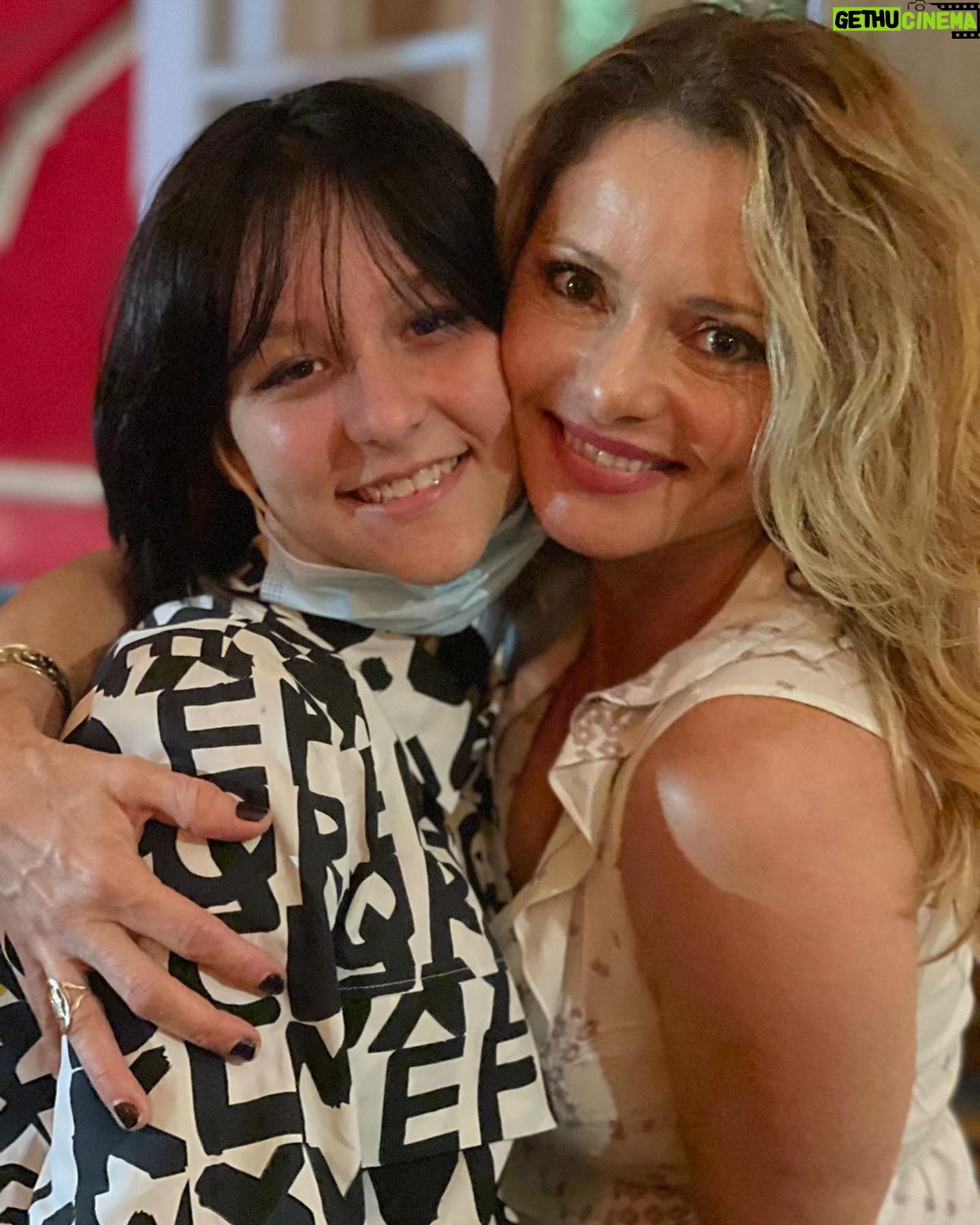 Rita Guedes Instagram - Minha sobrinha linda , Nina. Te 🩷 . @urghostisallisee