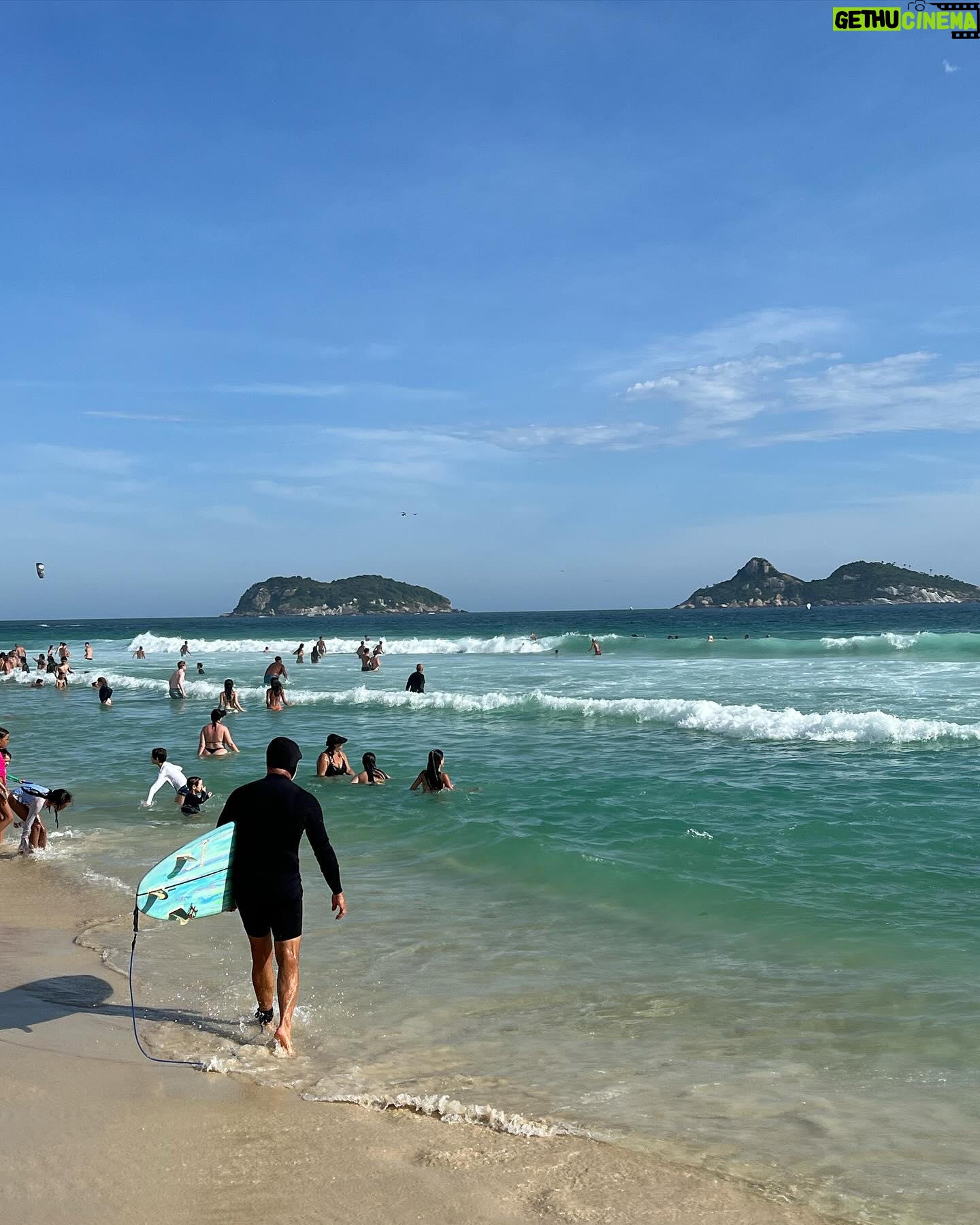 Rita Pereira - 52K Likes - O nosso dia foi simples e maravilhoso 🤎
#beach #family #love #riodejaneiro #momandson #goodvibes #sun #sea #sand #travel #livinginRio #brasil