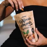 Rita Pereira Instagram - Cada um come as amêndoas que quer na Páscoa, certo?! 😜 Estas da @prozis são das minhas preferidas 👌🏾👌🏾👌🏾 Juntem-nas na vossa próxima encomenda. Garanto-vos que não se vão arrepender 😉 Até dia 31 deste mês: €25 - oferta de Konjac Noodles 270 g €45- oferta de Konjac Noodles 270 g Zero Teriyaki 355 g Cashews 30 g €75- recebe Appetite Control 60 caps ou Burn 60 caps 💰 Cupão RITAPEREIRA para acesso a esta promoção 10% DESCONTO sobre tudo o que comprarem!!! #pub #prozis #amêndoas