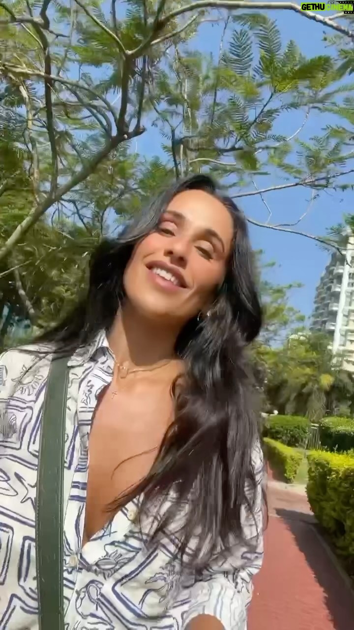 Rita Pereira Instagram - Já conhecem a app Western Union?! É uma app com serviços de transferência de fundos internacionais que facilita, como fazer câmbios automaticamente para a vossa conta bancária ou levantamento de dinheiro. Eu, a viver agora no Brasil, está a dar-me um jeitão. #WesternUnion #EnvieDinheiroOnline #pub