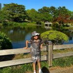 Rita Pereira Instagram – E finalmente encontramos sakuras 🫰🏽🇯🇵
Que lindo, que lindo, que lindo 😍 Que jardim mais lindo!!!
Aconselho muito.
Fizemos um picnic, passeámos, descansámos. Foi tão zen. Que bom.

#japan #tokyo #shinjuku #shinjukugyoennationalgarden