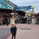 Rita Pereira Instagram – Dia de aniversário perfeito na @disneylandparis ✨🏰✨

São 5 anos do maior amor do universo. Que amor difícil de explicar, que amor único, tão único que chega a ser estranho. Um amor que me faz viver os melhores momentos e os piores pensamentos, um medo inexplicável, um medo do qual fujo todos os dias mas, um amor que quero viver para sempre. Meu Lonô 🤎

#disneylandXmas