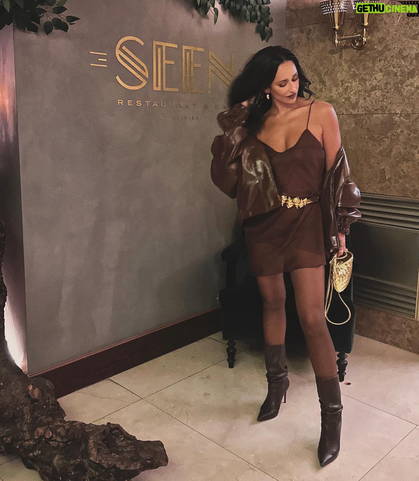 Rita Pereira Instagram - Thanks @seenlisboa for the amazing dinner last night 🥂 You’ll forever be one of my favorite restaurants in the world 🫶🏾 PS- last pic was my son’s surprise when I arrived home 🤎 #outfit @goncalopeixotoficial #styledbyme