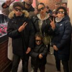Rita Pereira Instagram – Dia de aniversário perfeito na @disneylandparis ✨🏰✨

São 5 anos do maior amor do universo. Que amor difícil de explicar, que amor único, tão único que chega a ser estranho. Um amor que me faz viver os melhores momentos e os piores pensamentos, um medo inexplicável, um medo do qual fujo todos os dias mas, um amor que quero viver para sempre. Meu Lonô 🤎

#disneylandXmas