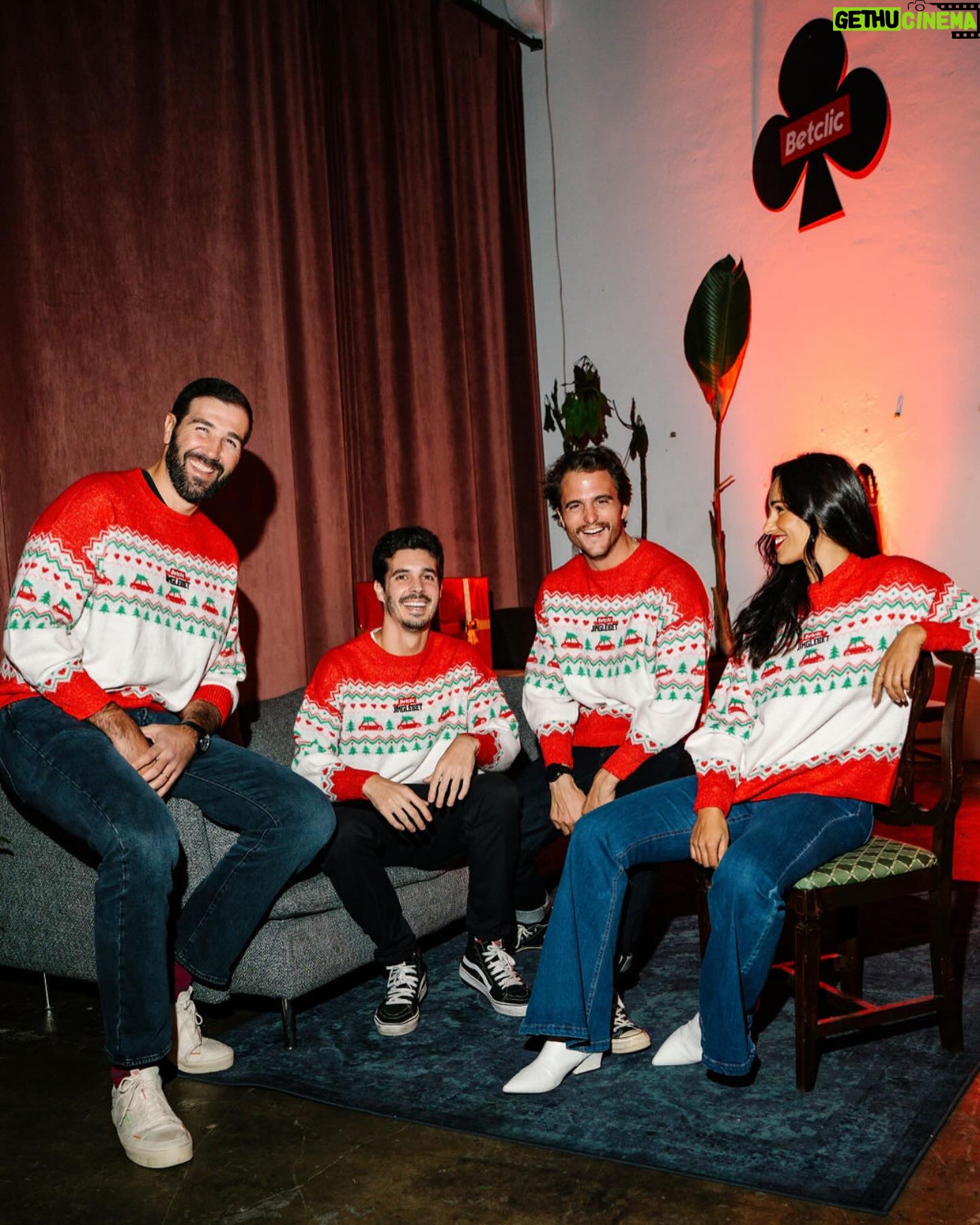 Rita Pereira Instagram - Acabadinha de aterrar em Portugal, vim ao meu único jantar de Natal deste ano, o mais especial da @betclicportugal 🎄 #jinglebet #parceria