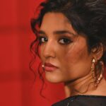 Ritika Singh Instagram – 🖤
Styled by @officialanahita 
Wearing: @_anjali_jha_____ 
Earrings: @pipabella 
Bracelet: @bloombysushmita 
Makeup: @makeupwithshruthi 
Hair: @suganthi.themua 
Style team: @pranathivarma.k 
Pictures: @saicharanthejareddyphotography
