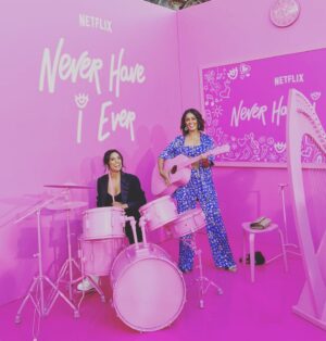Ritu Arya Instagram - @netflix @neverhaveiever 💗💗