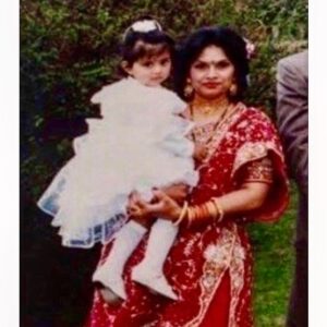 Ritu Arya Instagram - My beautiful mama ❤️❤️❤️

Mum, you’ve been there for me through thick and thin... Always reminding me to keep working hard, look out for others, live with an open heart and laugh at it all.

Your endless love, humour, positivity and prayers do wonders to the world. More than you’ll ever know.

In a world that was not necessarily built to raise up the brown girls, you have always made me feel capable of anything. 

Not a day goes by where I don’t think about how grateful I am to have you. 🙏🏽🙏🏽 

Have an amazing day today. 

Happy 60th Birthday XXX

.