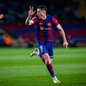Robert Lewandowski Instagram - ⚽️⚽️⚽️

@fcbarcelona