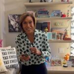 Robin Roberts Instagram - Good morning! Glam Fam & I appreciate you taking the time to let us know what you’re most grateful for on this #thankfulthursday 🙏🏾 #happyfridayeve 💃🏾 #cmon 😘