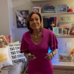 Robin Roberts Instagram - Good morning! Glam Fam & I are excited to start brand new week and month (#rabbitrabbit) with you! #mondaymotivation #cmon 😘