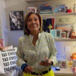 Robin Roberts Instagram – Good morning! Glam Fam & I would like to share with you a bit of #wednesdaywisdom
#cmon 😘