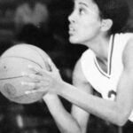 Robin Roberts Instagram – Happy #ThrowbackThursday…all this talk about college basketball star @caitlinclark22 has me reminiscing about my playing days at @oursoutheastern…#LionUp! 💚💛