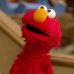 Robin Roberts Instagram – @elmo is helping to put a little bit of sunshine in your day with a special message! ❤️☀️
#SesameStreet #Elmo #MentalHealth #MentalHealthAwareness