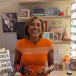 Robin Roberts Instagram – Good morning! Glam Fam & I here to share with you our #tuesdaythoughts 
#cmon😘