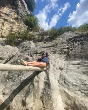 Robin Wright Instagram - Nature is MEDICINE 🌞