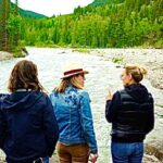 Robin Wright Instagram – Labor of love 💚 – scouting 🌲 for @landthefilm with my crew @wintherkh @allynstewart ❣️#labourday #laborday