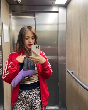 Rocío Toscano Instagram - Hace rato que no subo nada. 
Ahora subo algunas fotos de lo que han sido estos meses. 
Proyectos/maternidad. 
C viene weno. Eso espero. 
Que les gustaría ver en mi ig? 
Besis 
💖