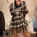 Rocío Toscano Instagram - Estoy obsesionada con la nueva colección Winter Ladies de @hm 🫠 #HMChile #WinterHM #publicidad Cual fotos les gusto más? A mi por lejos la primera jeje 🔥 📸 @davause