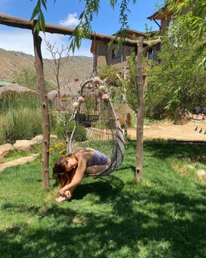 Rocío Toscano Instagram - Fotos de un domingo de ensueño en @eco_riam , no se imaginan lo  bien que me hizo, meditar en una cama de cuarzo fue el más lindo regalo ✨ gracias gracias gracias.
Mi @clau_roa me saco las fotos más lindas en años 🫣 cuanto te quiero amiga mía🫶🏻💕