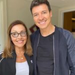 Rodrigo Faro Instagram - Nos braços maternos encontramos o amor mais verdadeiro. À minha mãe, raiz do meu ser, e à minha esposa, que com sua força e doçura, ilumina nosso lar com o amor que nutre nossa família, e à minha querida avó Di, que mesmo ausente, seu amor ainda aquece nossos corações, desejo um feliz Dia das Mães. E para todas as mães do Brasil, que vocês tenham um dia repleto de carinho e acolhimento. Vocês são o exemplo da força que torna este mundo um lugar mais acolhedor. Parabéns, mães!