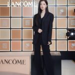 Roh Jeong-eui Instagram - TEINT IDOLE STUDIO #광고 #랑콤 #뗑이돌스튜디오 #뗑이돌파데 #숨쉬는파데 @lancomeofficia