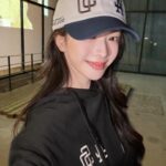 Roh Jeong-eui Instagram - MLB에서 서울시리즈 기념 스페셜 패키지를 선물해주셨어요💙 #광고#MLBKOREA#MLBCREW#MLB모자