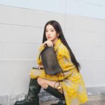 Roh Jeong-eui Instagram - @burberry #광고 시크한 블랙에 귀여운 방울방울🫧